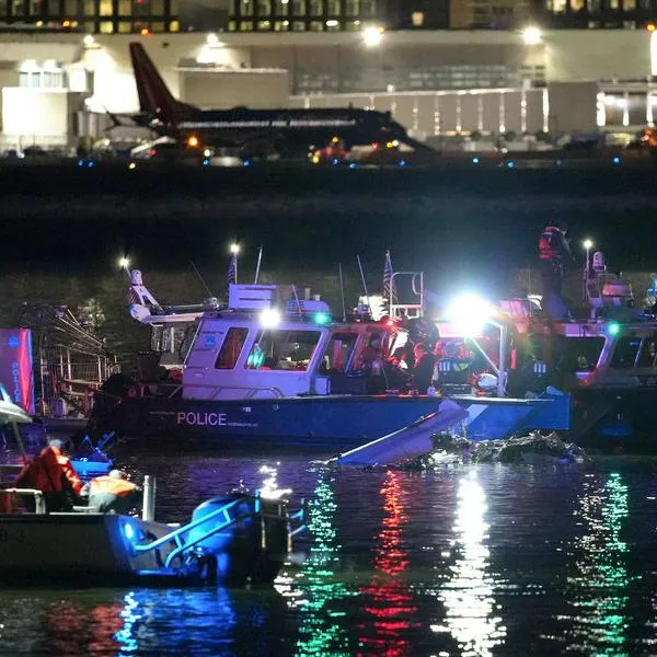Accidente de avión y helicóptero en Washington: última foto y mensaje de víctima