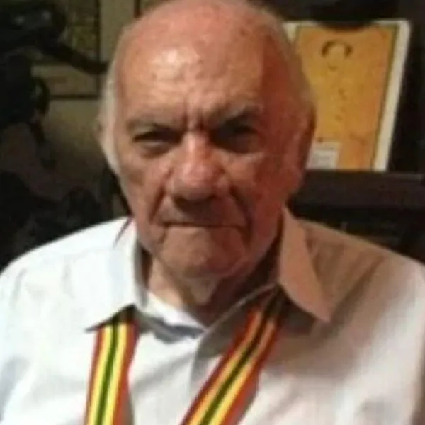 Murió Alfredo De la Espriella, ícono del Carnaval de Barranquilla y autor del primer bando. Falleció a sus 98 años en un hogar geriátrico de Barranquilla. 