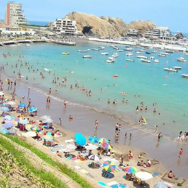 Playa Embajadores, en nota sobre que es el Cancún de Sudamérica