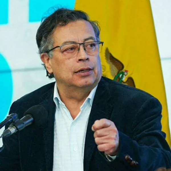 Presidente Petro tildó de tacaños a Estados Unidos por no darle gasolina