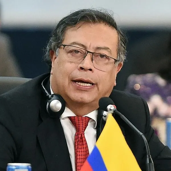 Gustavo Petro echaría mano a presupuesto de la nación para traer deportados