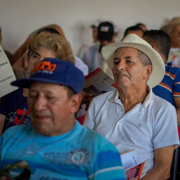 Intentan estafar a adultos mayores con falsos subsidios