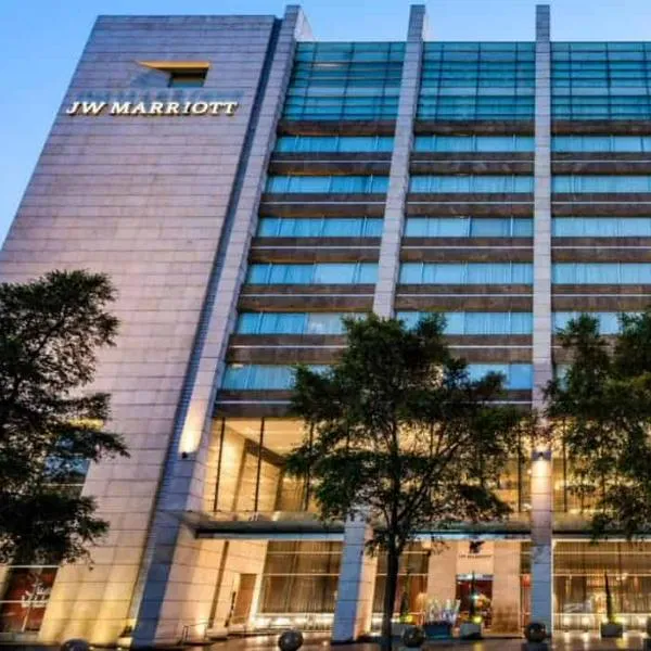 Lujosos hoteles en Bogotá como JW Marriot, Hilton y más lanzaron planes para celebrar San Valentín. Así están los planes y precios para el 14 de febrero.