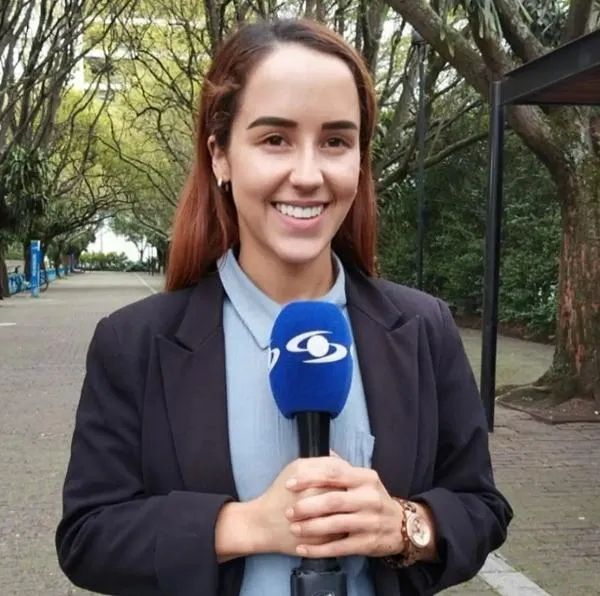 Érika Zapata reacciona a su parodia en Sábados Felices de María Auxilio Vélez