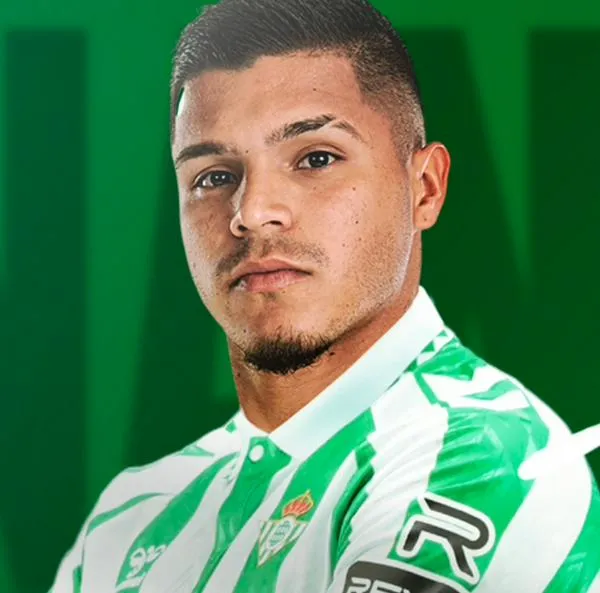 'Cucho' Hernández fichó por Real Betis y usará camiseta con número 17 de Joaquín