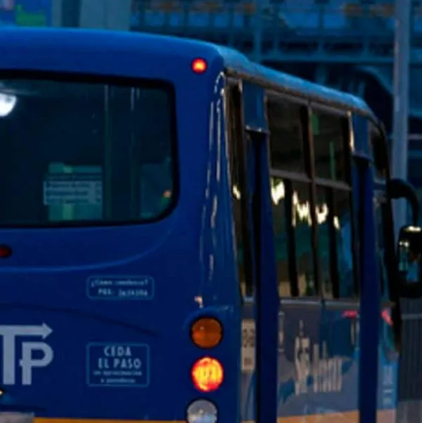 [Video] Accidente de bus de SITP dejó conductor inconsciente