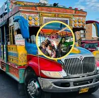 Sacaron chivas rumberas para mover a bogotanos en Día sin carro y hasta Olímpica se montó. Muchos bailaron y ganaron premios. 