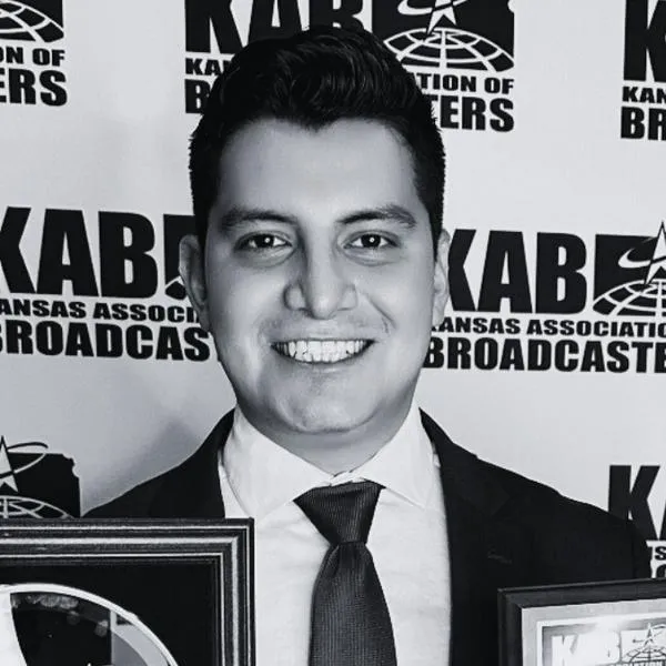 Periodista y presentador de Telemundo murió mientras cubría el Super Bowl