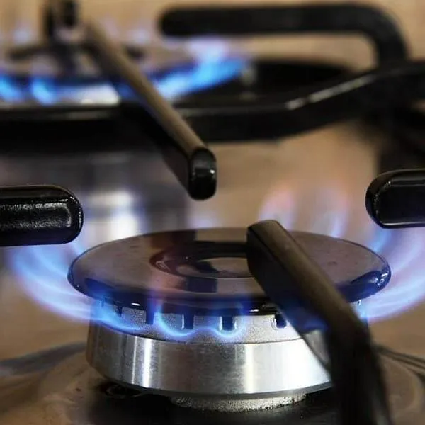 ¿Qué empresas subirán sus facturas de gas natural en Colombia en 2025 para los hogares?
