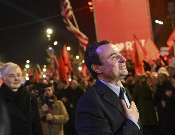 Albin Kurti mide su popularidad en las elecciones legislativas serbias