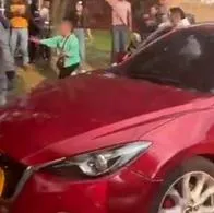 Imágenes de carro en intento de sicariato en Bogotá en el que murió niña 4 años