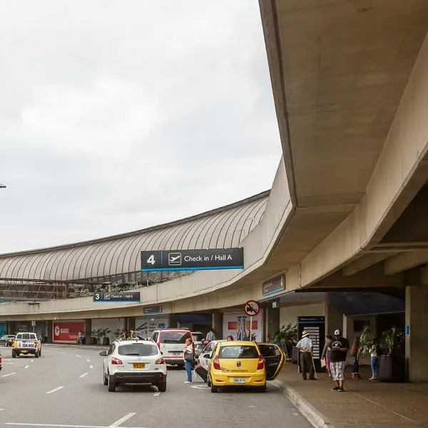 Aeropuerto de Rionegro, en nota sobre que será más caro llegar desde Medellín en taxi