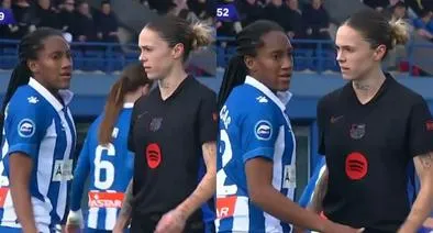 Jugadora del Barcelona se defendió.