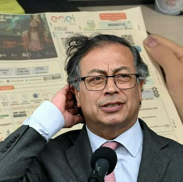Colombianos que viven en estrato 6 tendrían subsidio para pagar servicios públicos. Así va el plan de Gustavo Petro con eliminar los estratos.