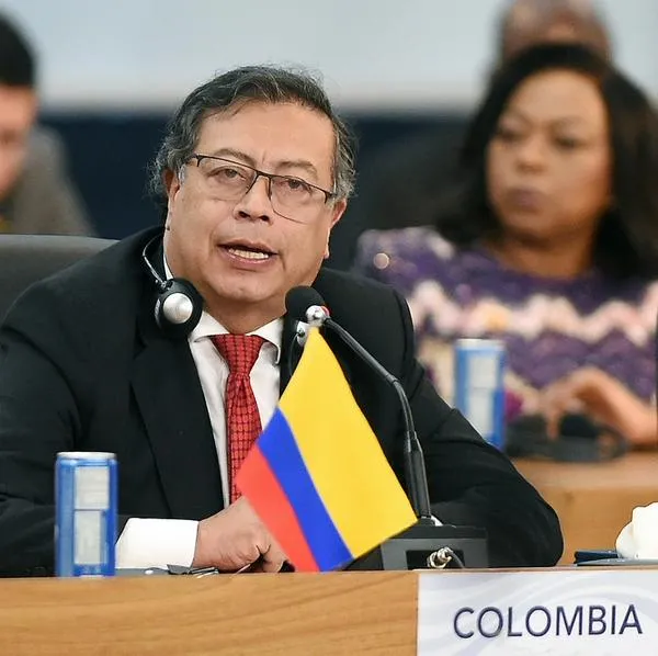 Petro habla sobre 'Papá Pitufo'.