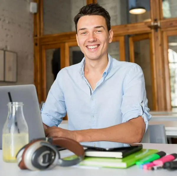 La empresa multinacional KPMG lanza ofertas de empleo en Bogotá, Medellín y Barranquilla para contadores y paga sueldos de $4’000.000.