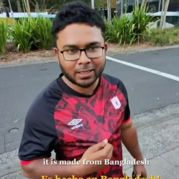 Asiático tenía camiseta de América (made in Bangladesh) y no sabía de dónde era