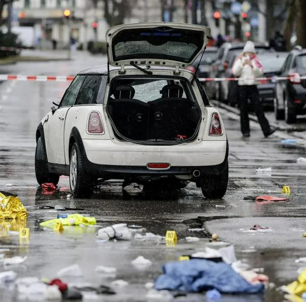 Así fue atentado de hombre que arrolló a 28 personas en Múnich; revelaron identidad del atacante luego de su captura e inician investigaciones.