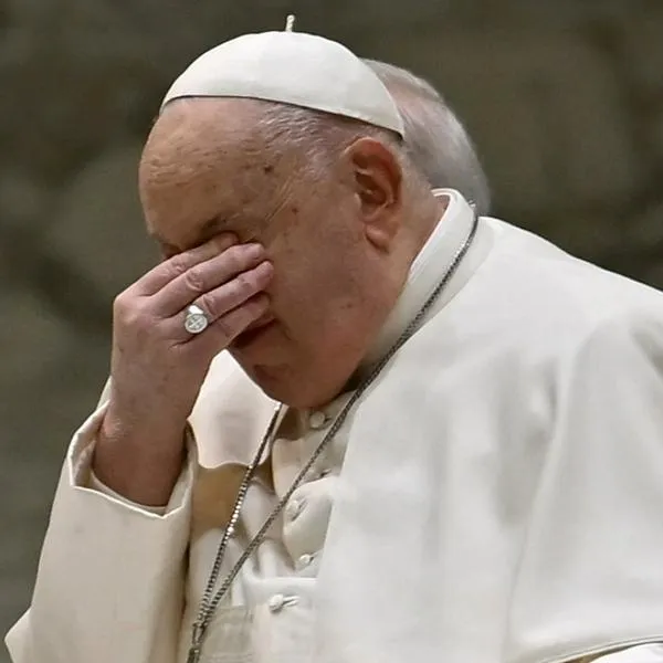 Hospitalizaron al papa Francisco hoy: qué enfermedad tiene esta vez