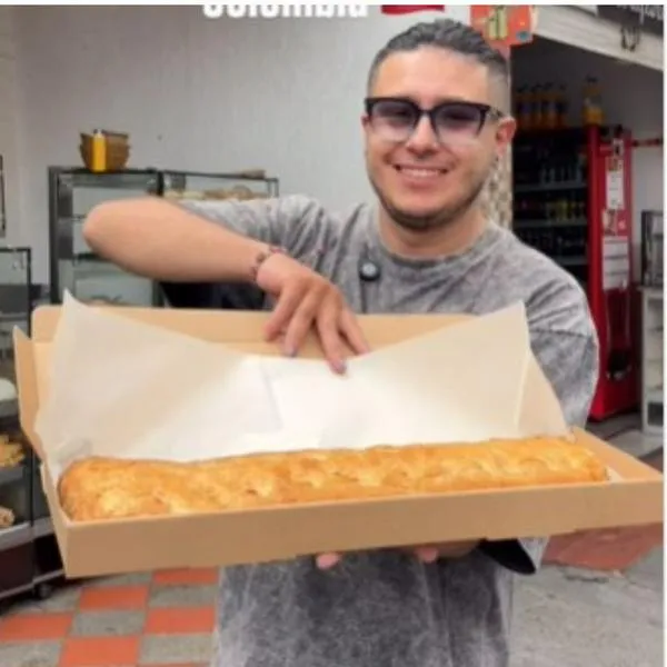 ¿Dónde comer el mejor pastel de pollo de Bogotá? 'Tiktoker' reveló el más grande, precio y más 