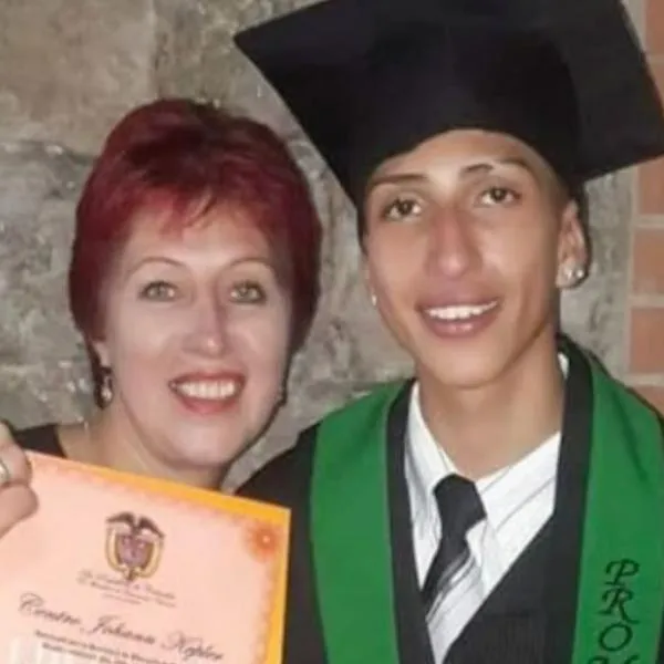Madre en Bogotá buscó por 2 años al asesino de su hijo; lo encontró y lo entregó