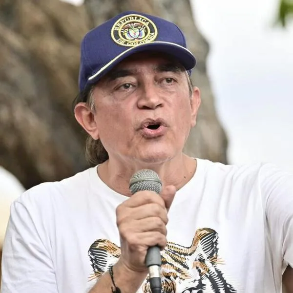 Sisbén se acaba si dependiera de Gustavo Bolívar, quien espera permiso de Petro
