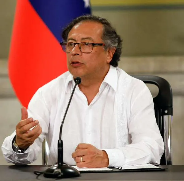 Gustavo Petro está bien de salud y no está hospitalizado, según Presidencia