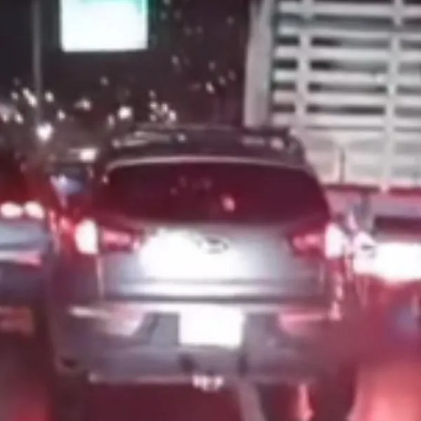 Conductor atropelló a una mujer en medio de una discusión y se voló en Antioquia