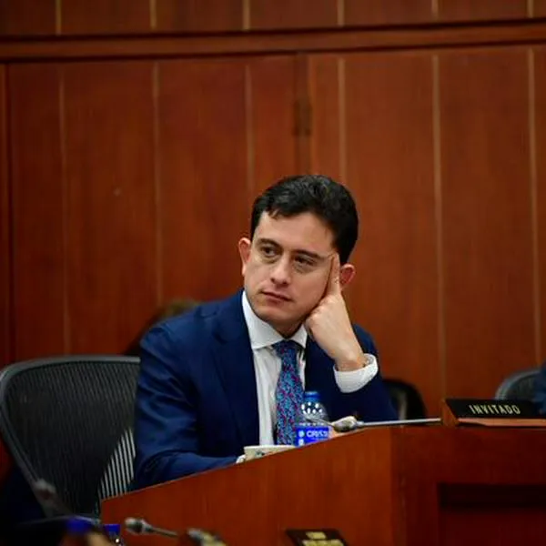 Políticos se defendieron ante señalamientos del mincomercio sobre la DIAN