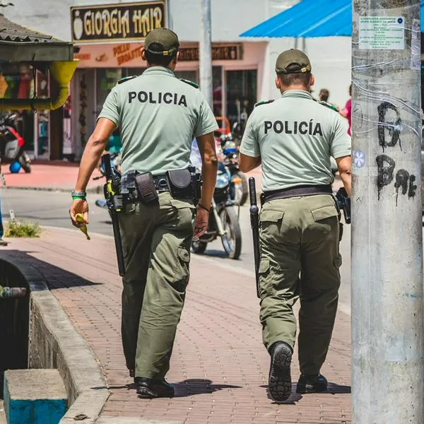 Descuentos para policías.