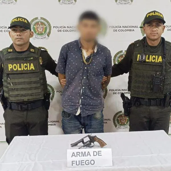 Sujeto cogió a mordiscos a un policía en el Tolima