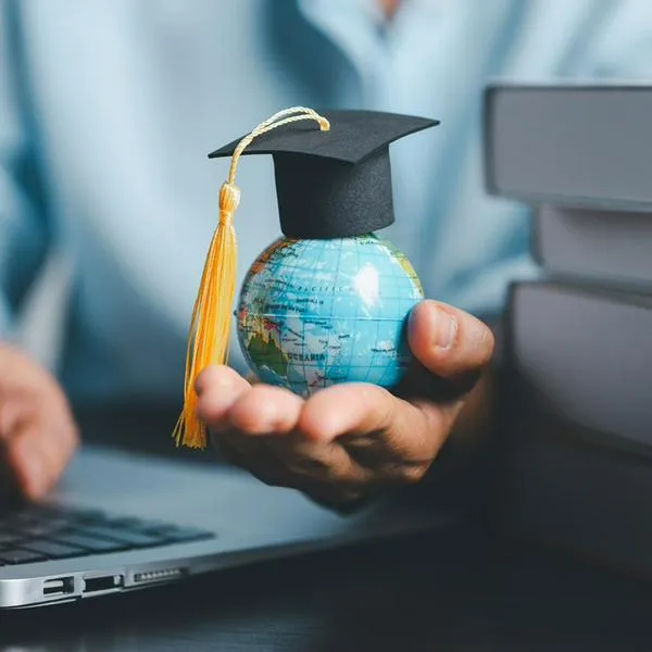 Cuánto cuesta estudiar en Turquía si soy colombiano: becas de pregrado y posgrado