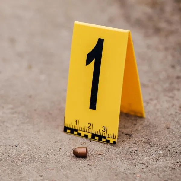 Motociclista fue asesinado por sicarios mientras iba manejando
