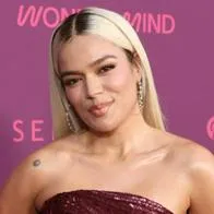 Karol G reapareció con cambio de look y fanáticos dicen que se parece a Shakira