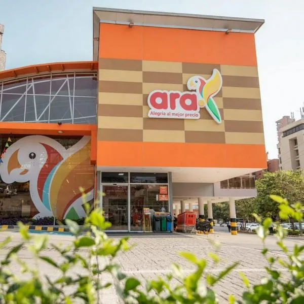 Tiendas Ara sacó mesa de noche en 129.000 pesos y se arma rápido: video