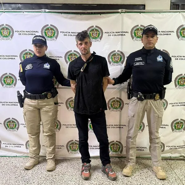 Español habitante de calle fue detenido en Medellín por estafador y falsificador
