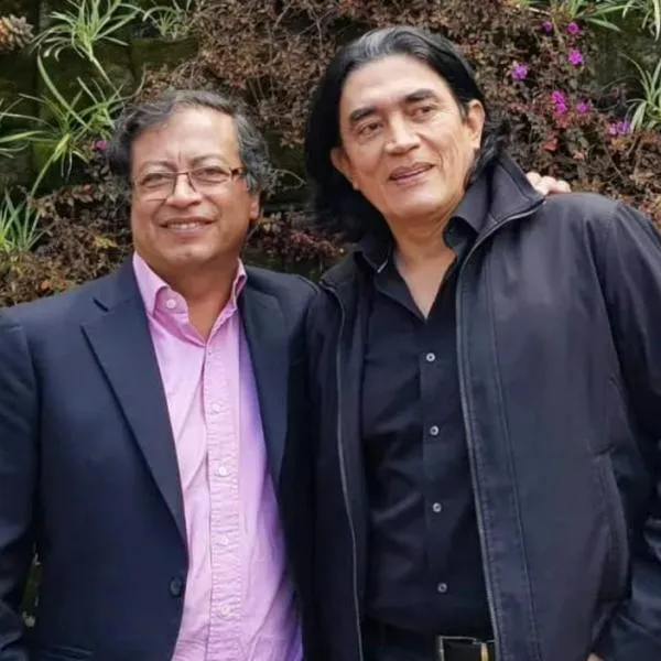 Gustavo Bolívar sería el candidato presidencial de Petro.