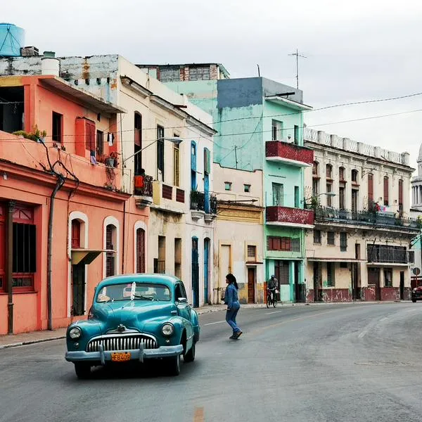 Colombianos ahora tramitarán visa electrónica para ir a Cuba