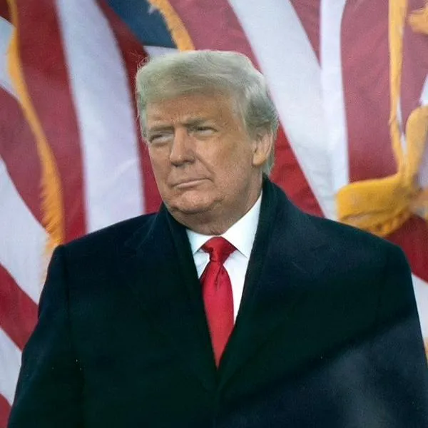 Donald Trump amenazó a medios en EE. UU. con demandas si usan fuentes anónimas