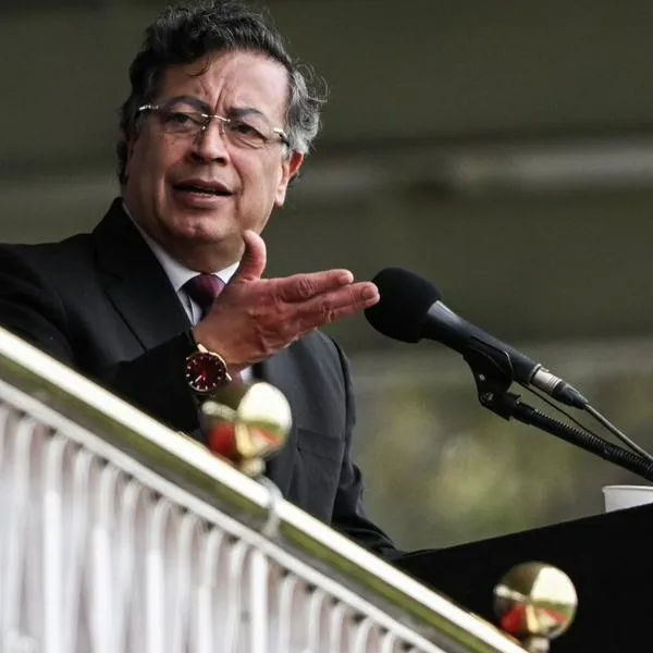 Presidente Petro volvió a caer en nivel de desaprobación, según Invamer