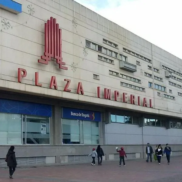 Centro comercial Plaza Imperial.