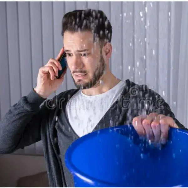 Cuando hay una fuga de agua, ¿quién tiene que pagar inquilino o propietario?
