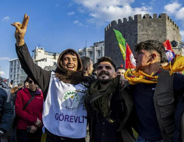 La disolución del PKK refuerza la estrategia de seguridad de Ankara