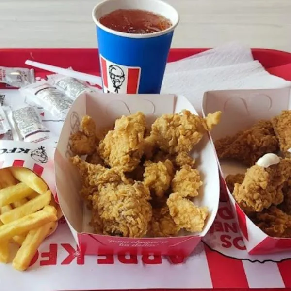 KFC en Bogotá, 20 de julio, fue cerrado por problemas de estándares ambientales