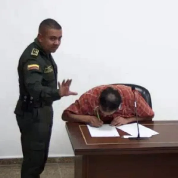 Hombre amenazó a la esposa con machete porque no le gustó la comida, pero ella pidió que lo suelten