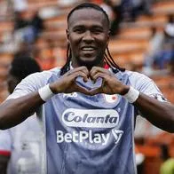 Rodallega, encendido, hizo 4 goles en la escandalosa goleada de Santa Fe vs. Envigado
