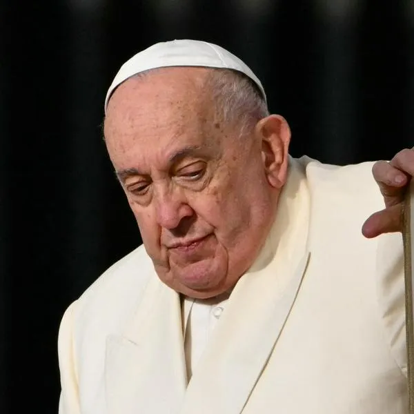 Salud del papa Francisco se complicó hoy: sufre insuficiencia respiratoria aguda