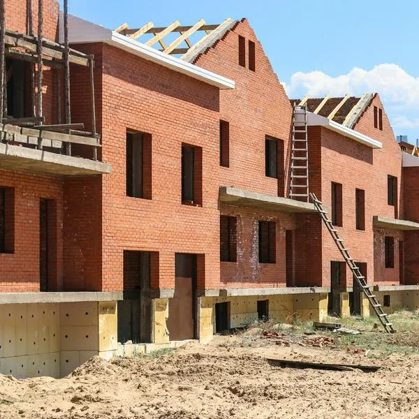 Compra de vivienda en Colombia cayó en enero: inicio de construcciones también