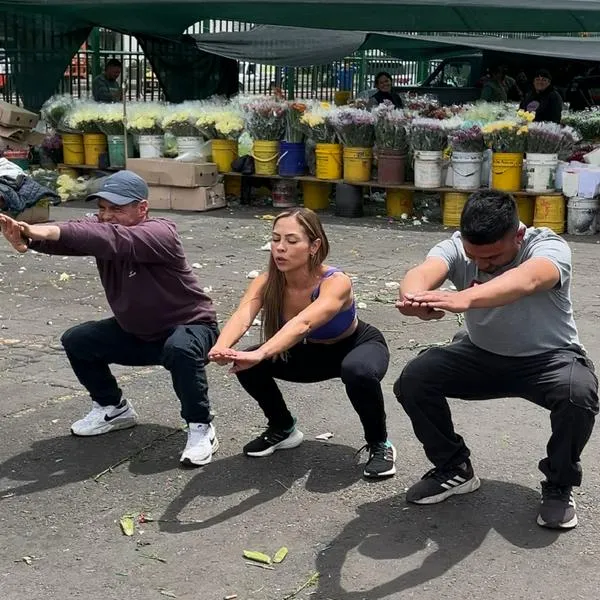 Vendedores de Paloquemao haciendo ejercicio