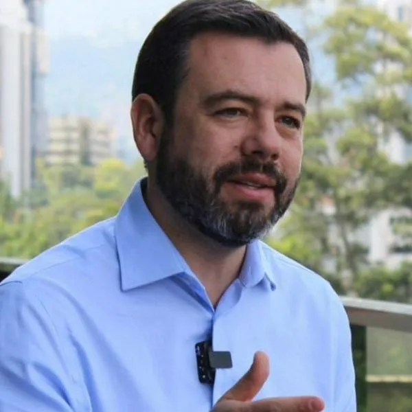 Galán advierte a Petro con acciones legales si no retira resolución ambiental